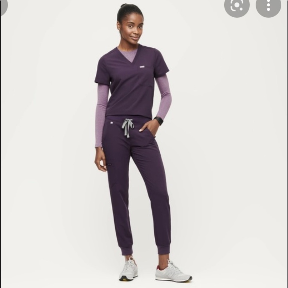 FIGS Purple Shadow Scrub Set